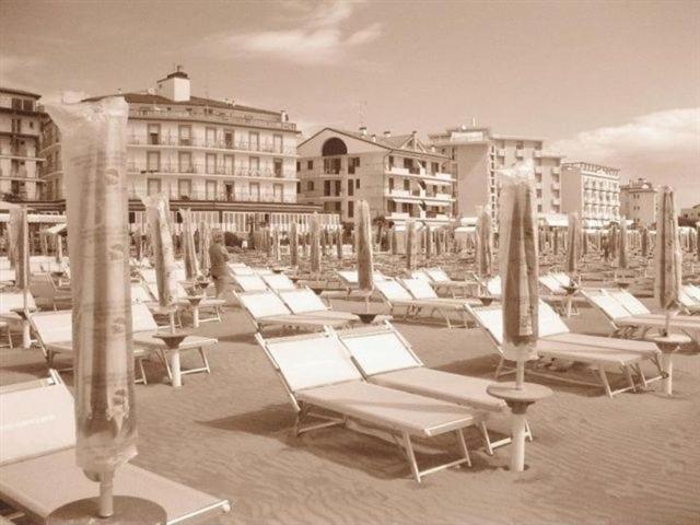 Maxim Hotel