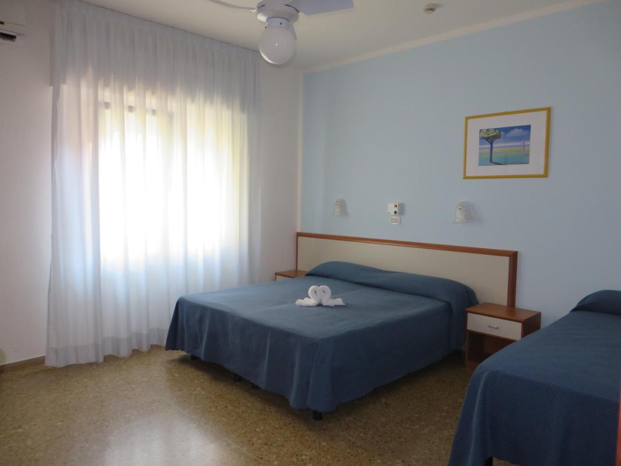 Maxim Hotel 3*